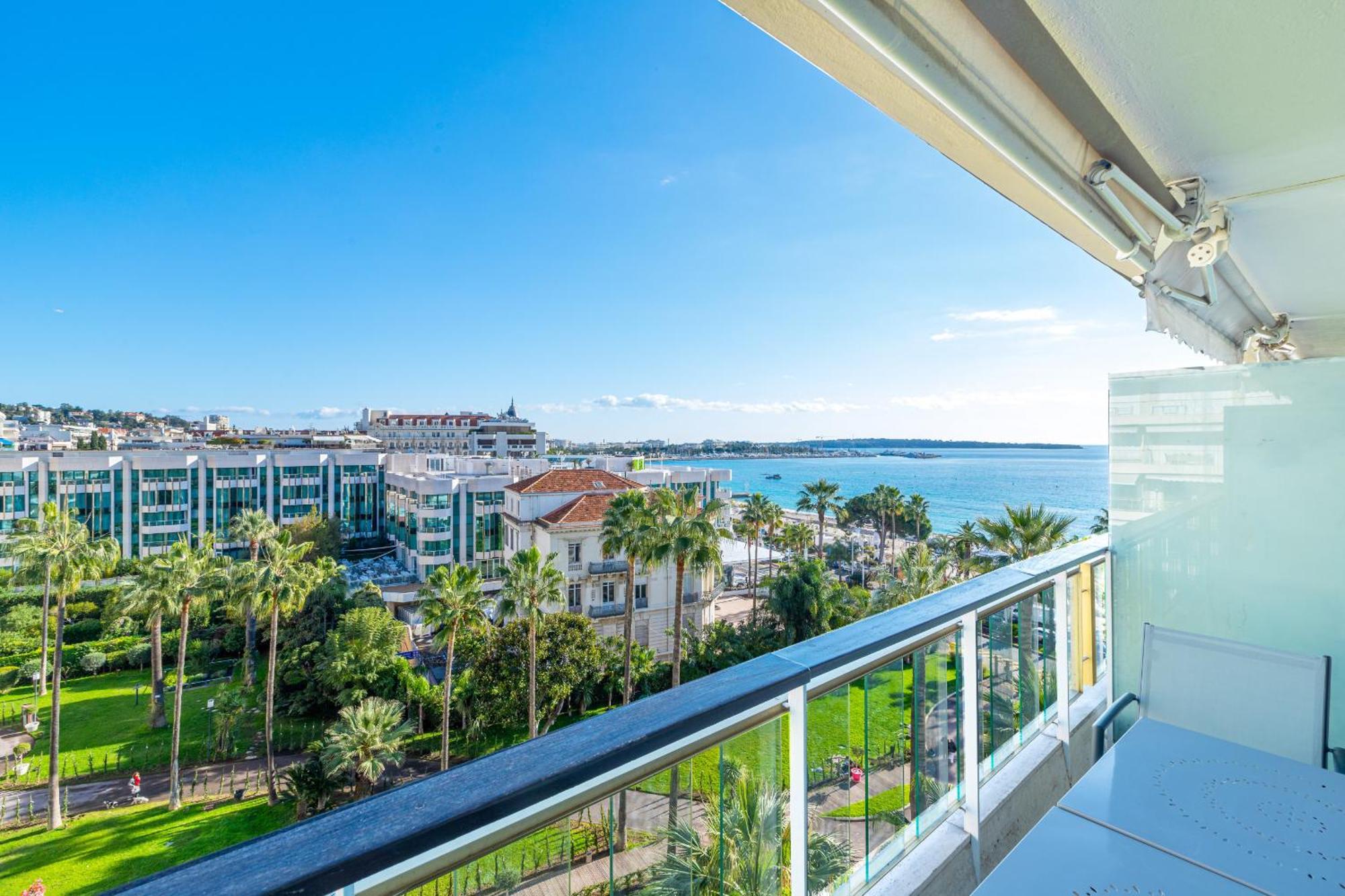 Agence Des Residences - Appartements Prives Du 45 Croisette- Prestige Канны Экстерьер фото